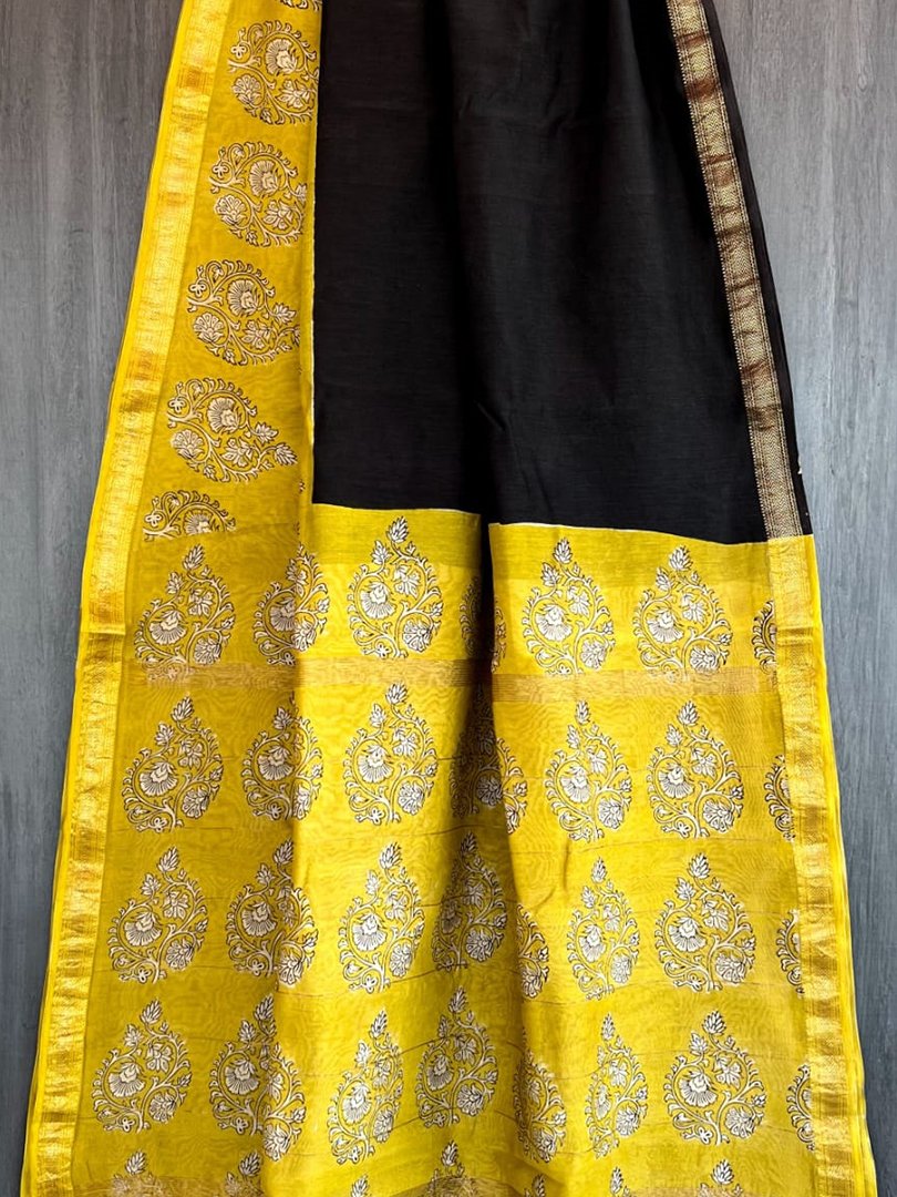 Bagru Handblock Print Maheshwari Silk Saree – Yellow & Black with Zari Border (5.5m + 1m Blouse)