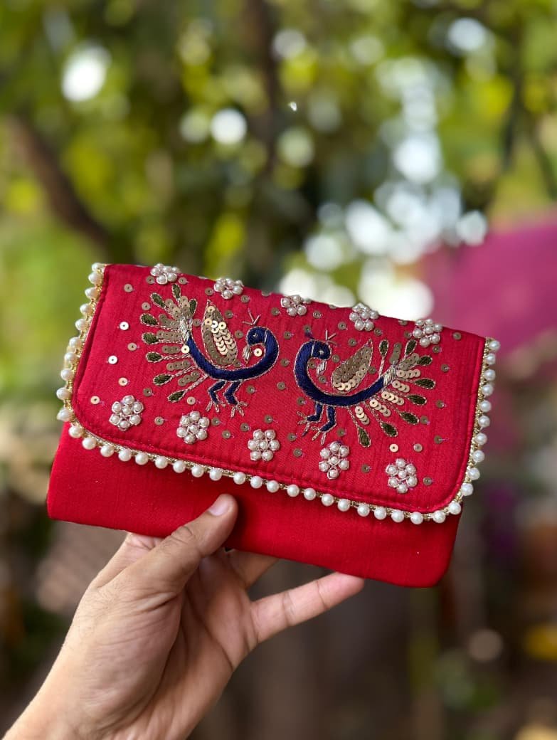 Peacock clutch and sling - Image 2