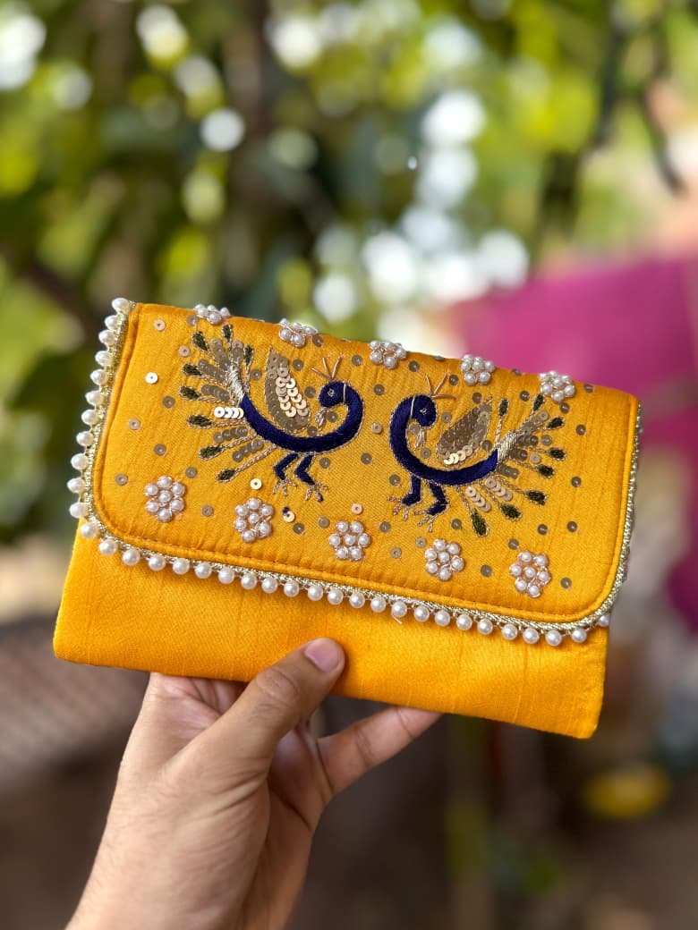 Peacock clutch and sling - Image 7